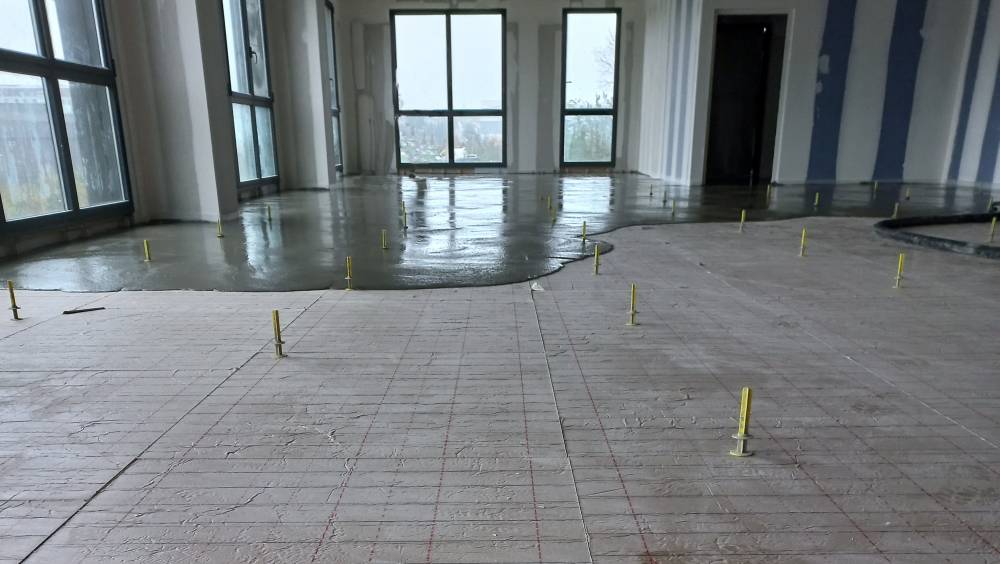 Edycem lance une nouvelle chape fluide destinée aux sols intérieurs