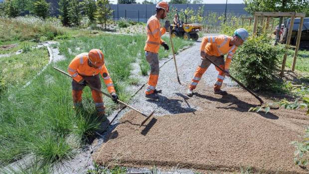 Colas déploie son enrobé bas carbone sur le parc du Pôle gare de Maubeuge