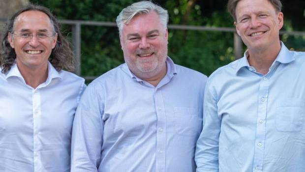 Enchères d'occasions : TBAuctions rachète Surplex