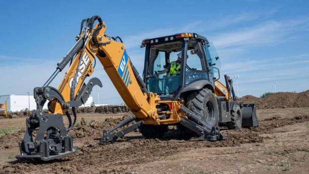 Case commercialise son tracto électrique