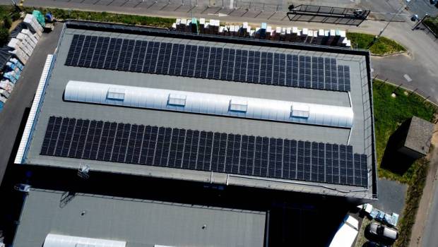 Plattard alimente ses sites au solaire photovoltaïque