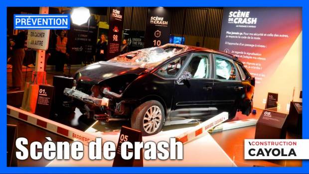  Scène de crash  au Mondial de l'Auto : la prévention routière par SNCF Réseau