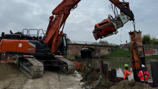 Quand HCMF personnalise une pelle de 35 tonnes