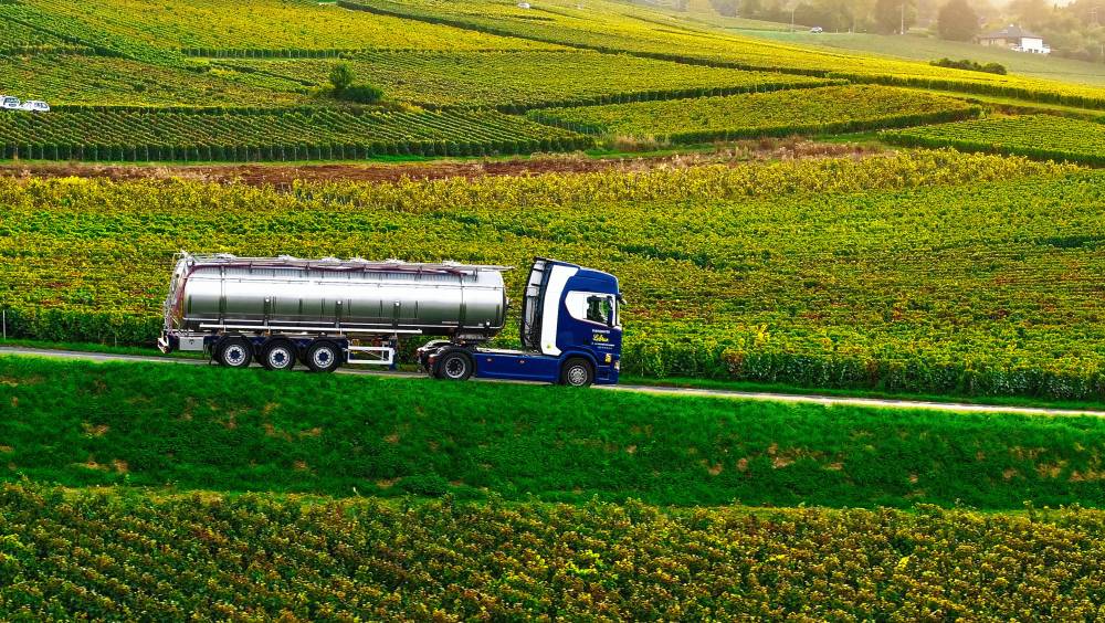 Les Transports Lebrun décarbonent le transport des vins de Champagne