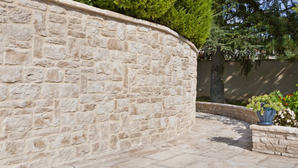 Parements de murs Fabemi : une protection originale et durable