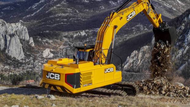JCB fête ses Noces de Chêne avec ses distributeurs
