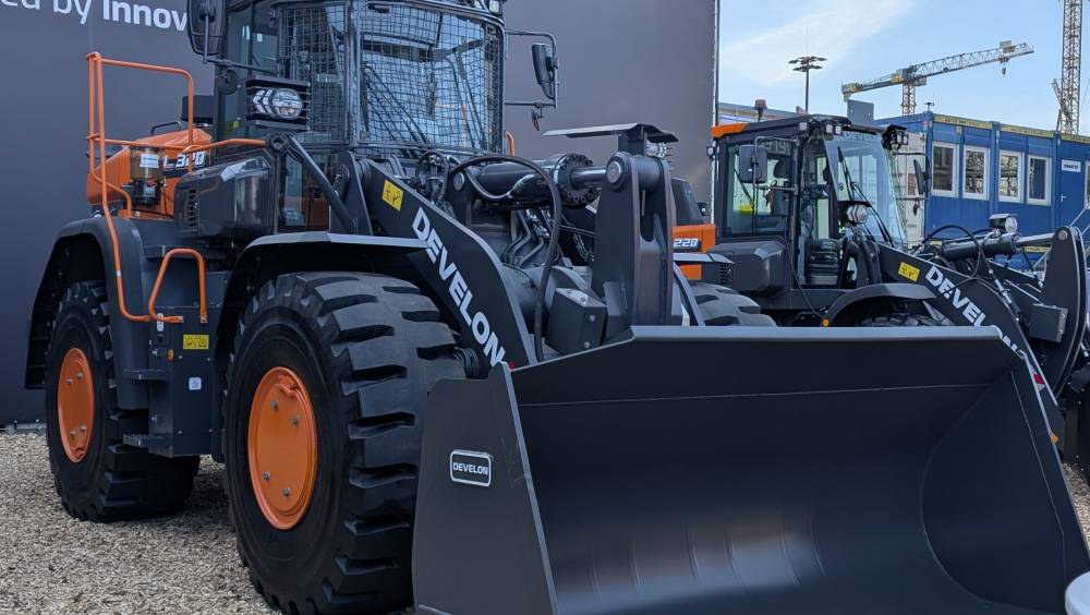 Des kits déchets pour les chargeuses sur pneus Develon DL-7