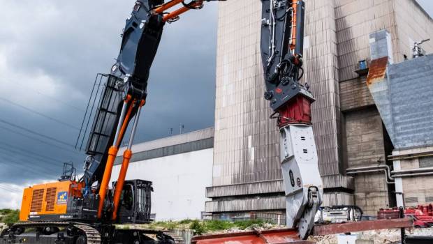 KMC 1200S, tueuse de centrales