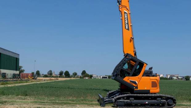 Develon élargit sa gamme Démolition par le bas