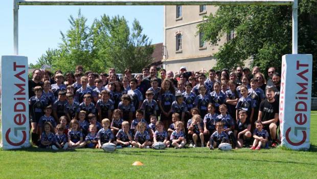 Sofiane Guitoune transmet sa passion aux jeunes licenciés en partenariat avec Gedimat