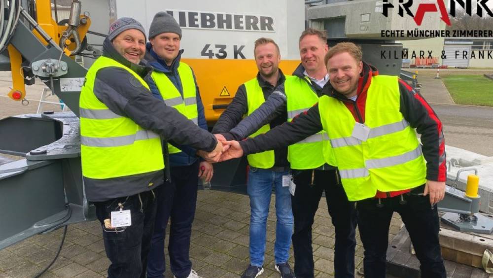 La première grue à montage rapide Liebherr 43 K livrée à Zimmerei Frank