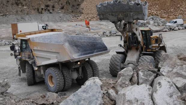 Mazan : la plus grande carrière de gypse à ciel ouvert d’Europe