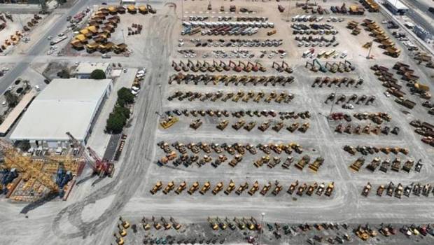 Comment Ritchie Bros. a vendu 780 000 équipements en 2024 ?