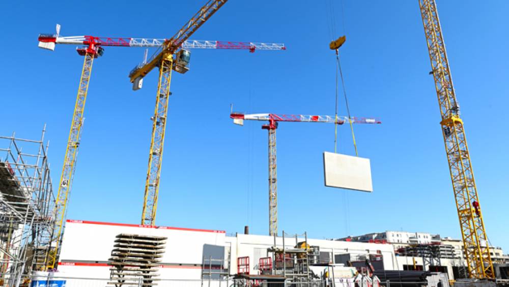 Quatre grues Potain à Villeurbanne