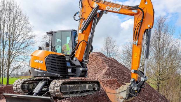 Case élargit (encore) son offre de pelles compactes