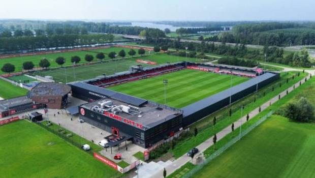 Yanmar fait son entrée dans le foot européen !