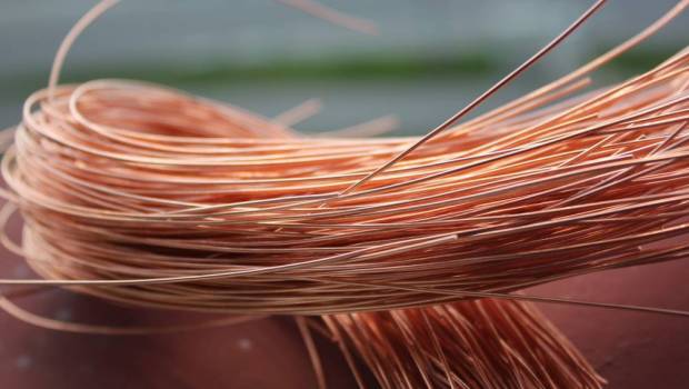 La fin du cuivre : retours d'expérience contrastés, leçons partagées