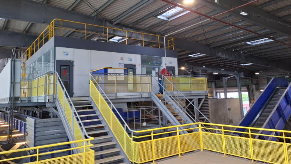 Aktid restructure le centre de tri de Pierrefonds, à La Réunion