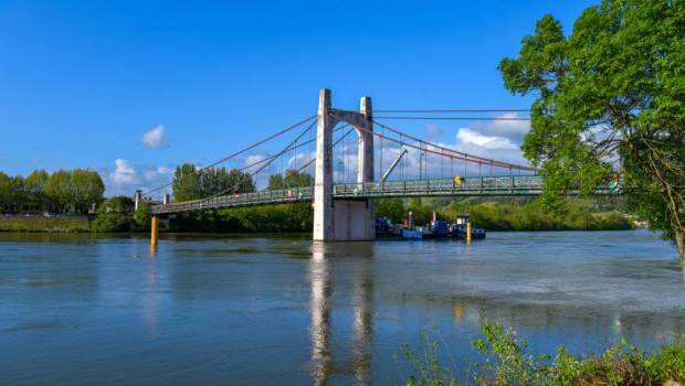 Le pont de Condrieu en phase de confortement