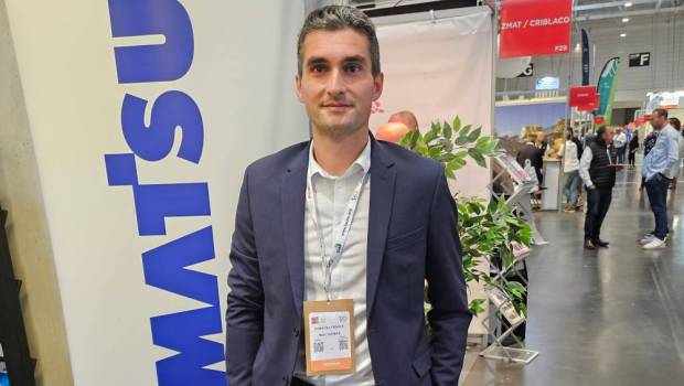 Marc Thomas, en charge des grosses machines chez Komatsu