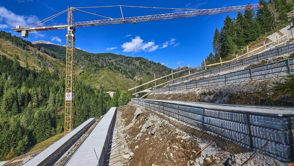 Comment savoir si une grue à tour est sûre ?