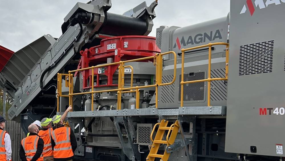 Magna,  une marque de Terex en concassage criblage, innove sur la grosse production mobile
