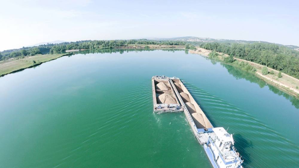 Alphagreen accompagne le groupe lyonnais Plattard dans la décarbonation de sa logistique fluviale