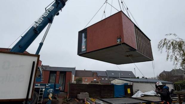 Sarens fait dans l'habitat modulaire en Belgique