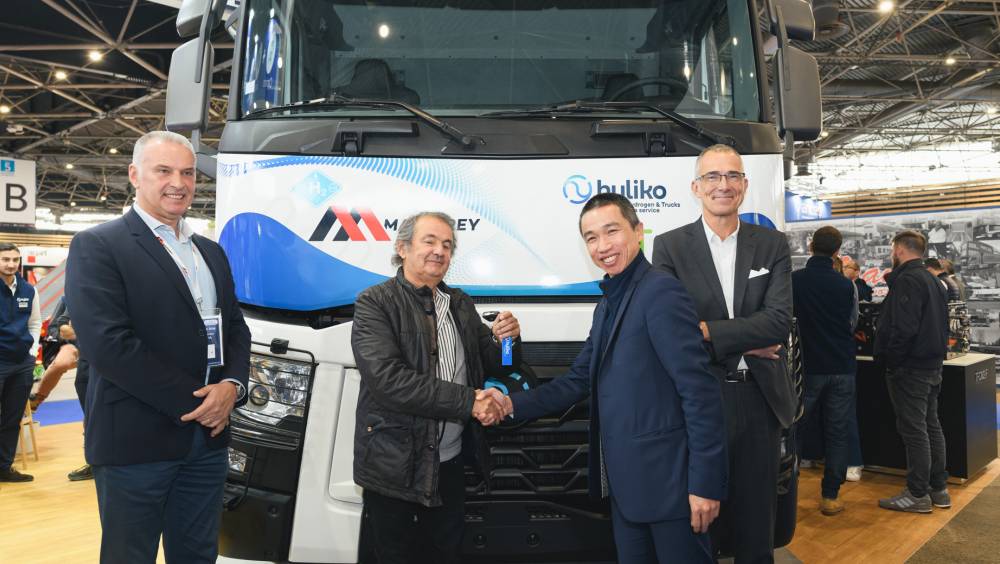 Hyliko livre au Groupe Mauffrey, partenaire d'ECT, le premier camion hydrogène « approche chantier »