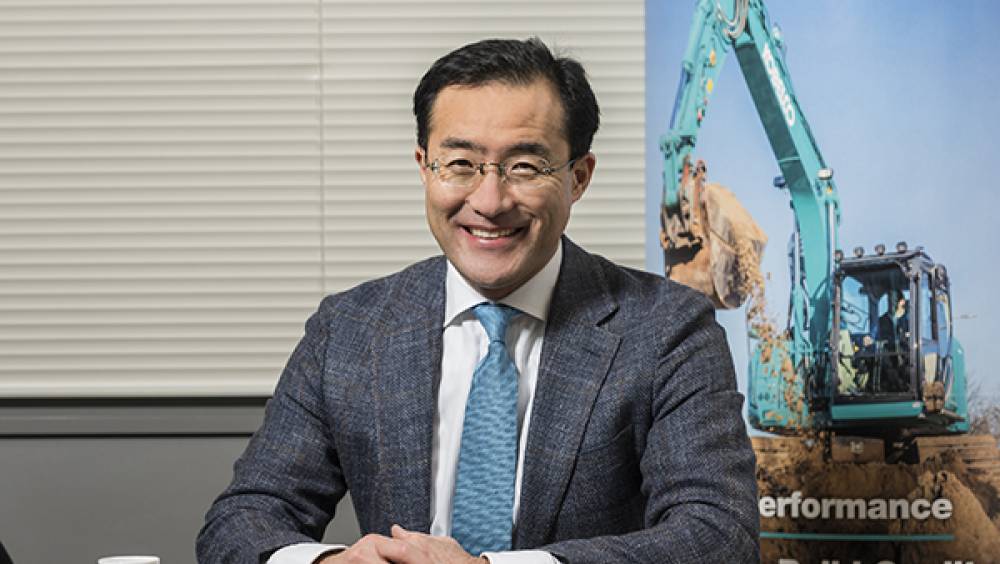 Mission pleinement réussie pour Makoto Kato,  le DG à l'origine du succès de Kobelco en Europe