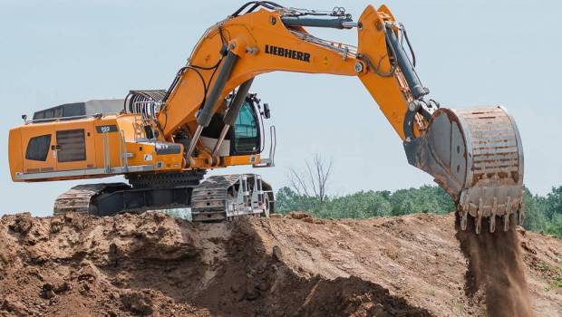 3 godets pour cette Liebherr R 992 en chargement de tombereaux articulés de 40 t