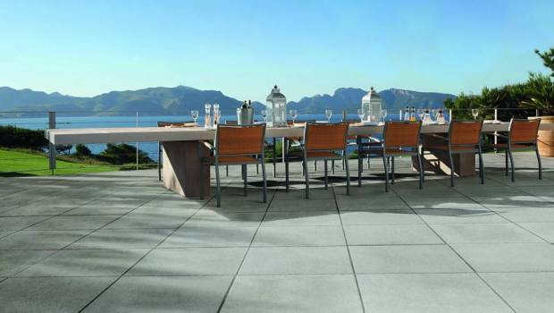 Dalles sur plots Fabemi : une solution pratique et esthétique pour les professionnels de l’étanchéité