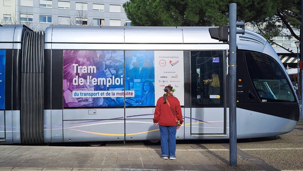 Tisséo organise un jobdating dans ses trams à Toulouse
