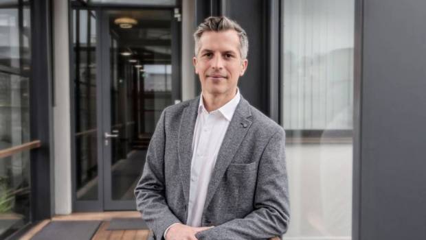 Nils Voegeding prend la tête de Robel France