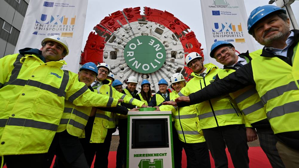 Lyon-Turin : le 1er des 2 tunneliers de la partie italienne réceptionné chez Herrenknecht