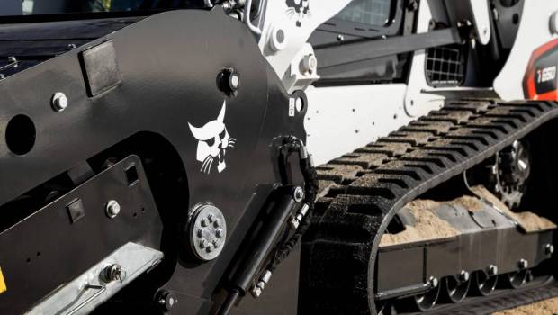 Bobcat s'affiche en grand sur Samoter, un marché béni pour les skids