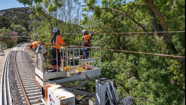 Val’Tram d’Aubagne : le projet avance avec la pose des caténaires