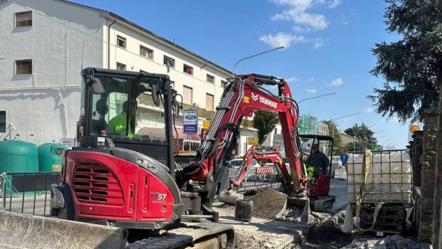 Yanmar modèle le paysage des cités historiques de Toscane