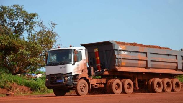 Guinée : UMS s’appuie sur Renault Trucks pour relever les défis du transport de bauxite