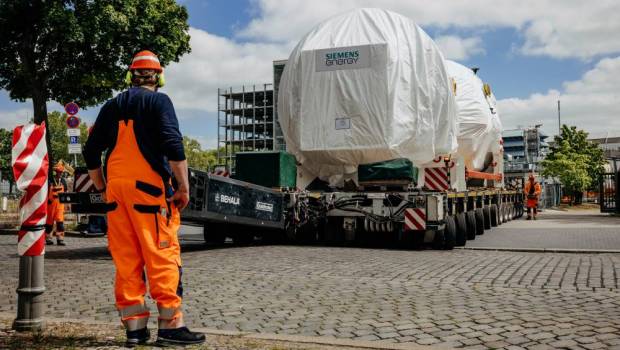 Transport exceptionnel : Goldhofer électrifie le déplacement d'une turbine de 430 tonnes au cœur de Berlin