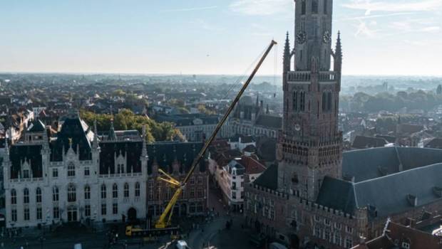 Un chantier de levage complexe relevé par Tadano au cœur de Bruges