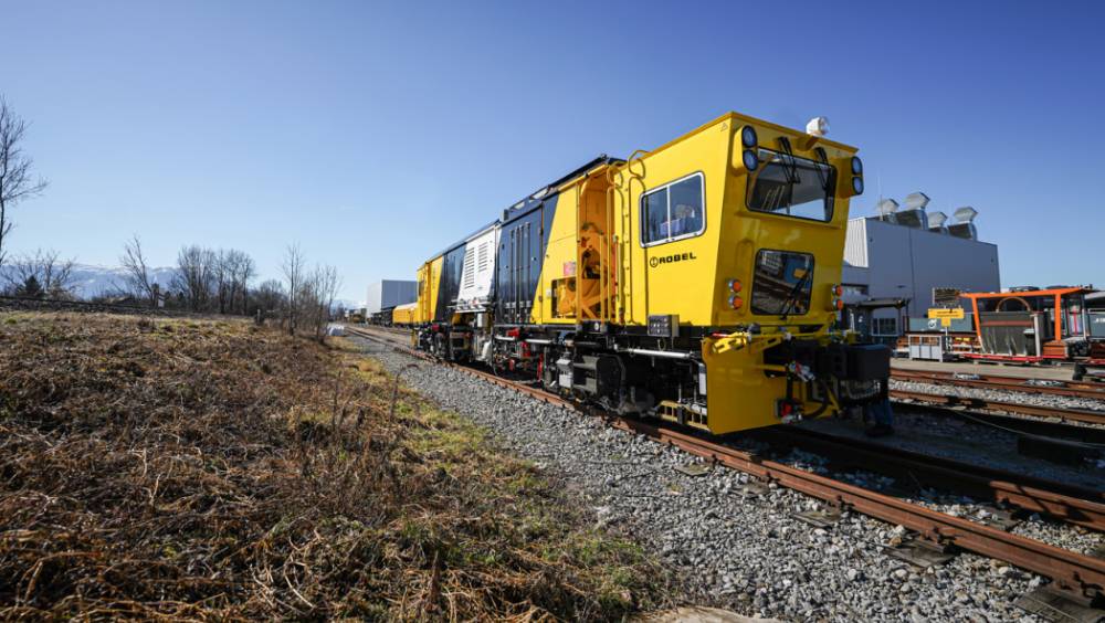 [Les entreprises à InnoTrans 4/15] Robel : présentation XXL avec une fraiseuse de rail