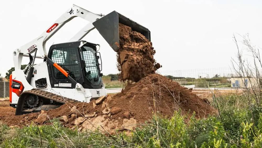 La chargeuse compacte Bobcat T650, calibrée pour les chantiers urbains exigus