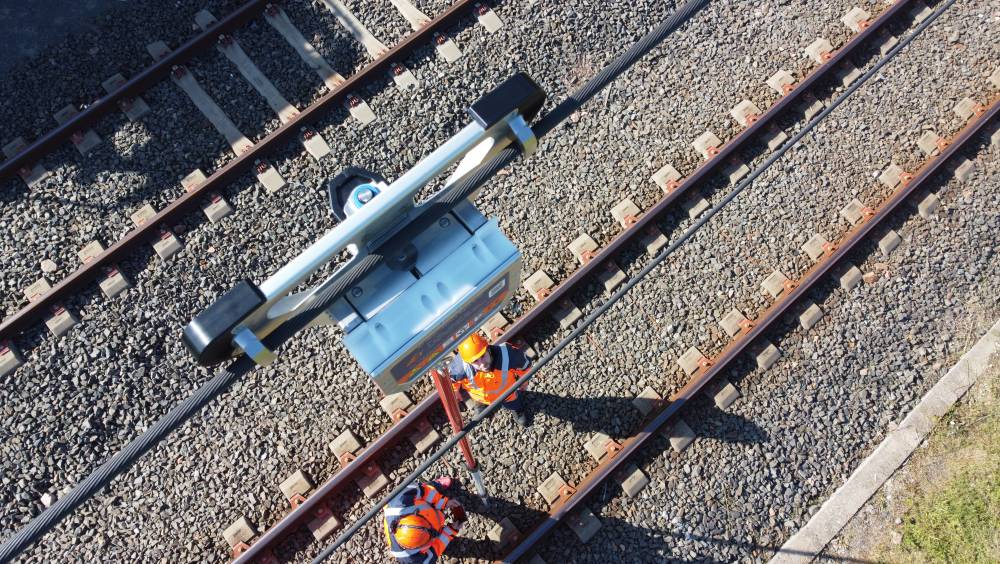[Les entreprises à InnoTrans 12/15] 4NRJ et ses équipements de maintenance pour la caténaire