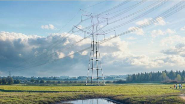 Ciment bas-carbone, acier recyclé : la décarbonation s'invite dans les lignes à haute tension