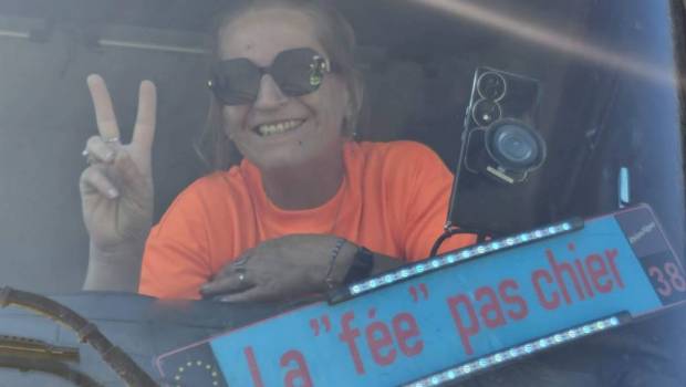 Marilyne, la fée du courrier devenue reine du transport de déblais