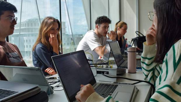 ESME dévoile son 1er Observatoire des compétences stratégiques