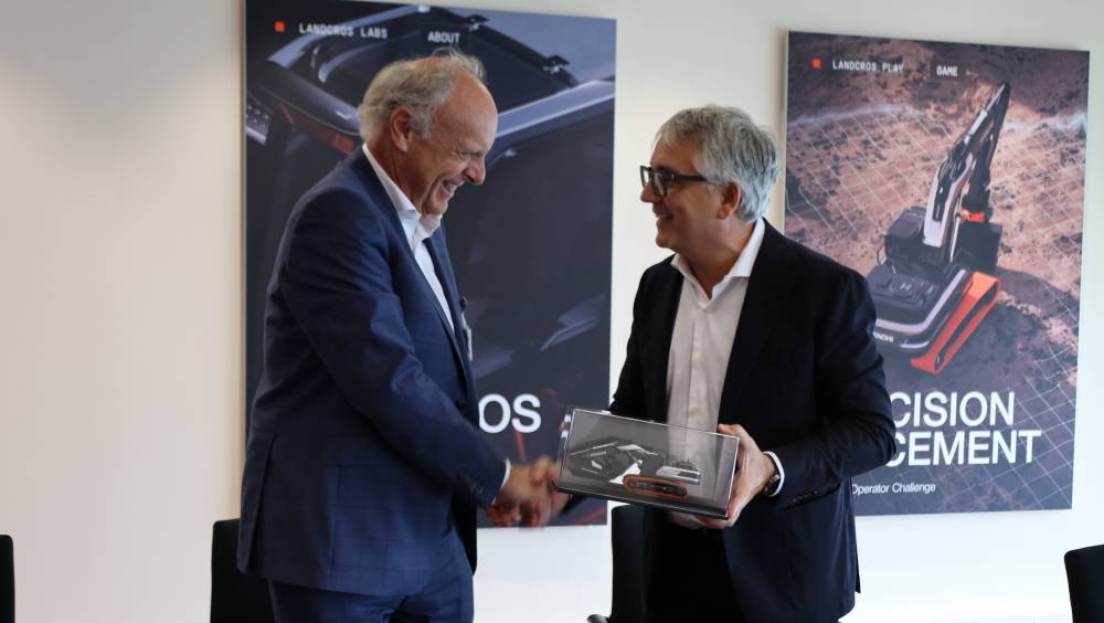 Hitachi Construction Machinery s’associe à Akkodis pour la personnalisation de ses machines en Europe