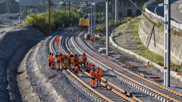 4 km de ligne nouvelle en site exploité : le pari réussi de SNCF Réseau en Maurienne