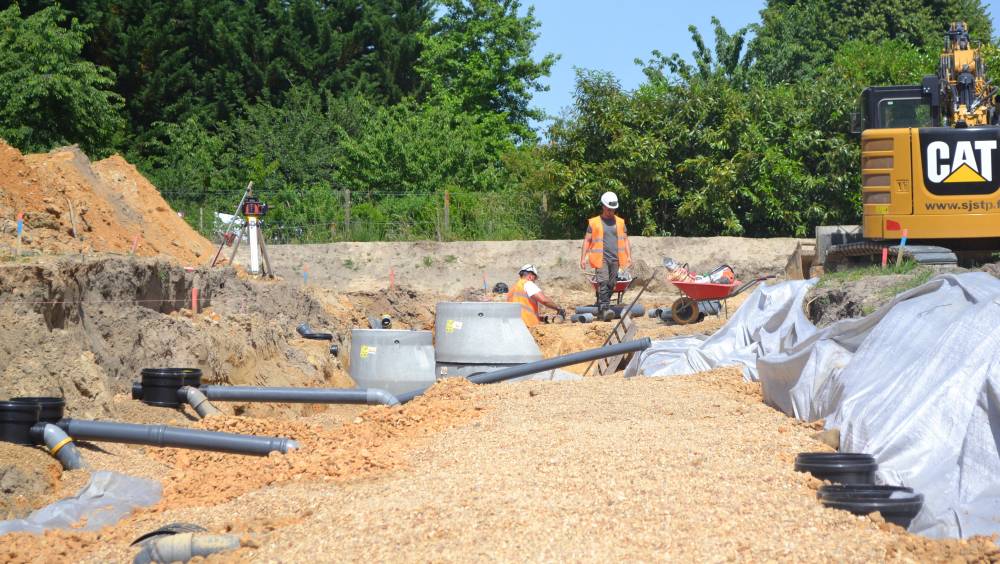Sur les chantiers, SJS TP cultive la complémentarité des VRD